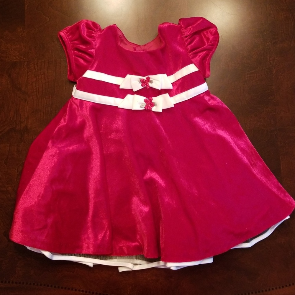 sz 12 mo BonnieBaby short sleeved Red Velvet Dress